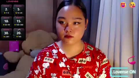 Snapshot of urasian_hotchix69 chatting on 6, 6, 2026 Lycah online show from 6, 6, 2026