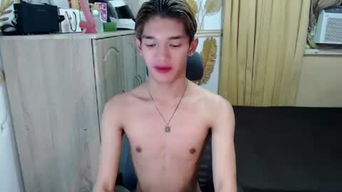Snapshot of urasian_john20 chatting on 7, 7, 2026 urasian_john20 online show from 7, 7, 2026