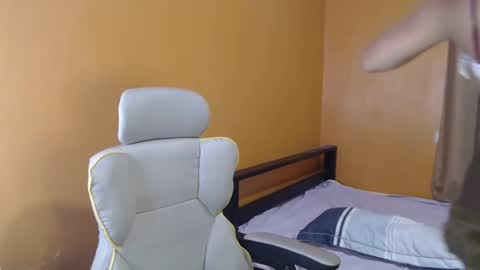 urasian_kat online show from 15, 12, 2025