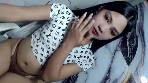 Snapshot of urasian_latinaxxx chatting on 25, 6, 2026 urasian_latinaxxx online show from 25, 6, 2026