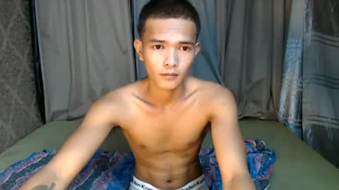 Snapshot of urasian_rey chatting on 26, 6, 2026 urasian_rey online show from 26, 6, 2026