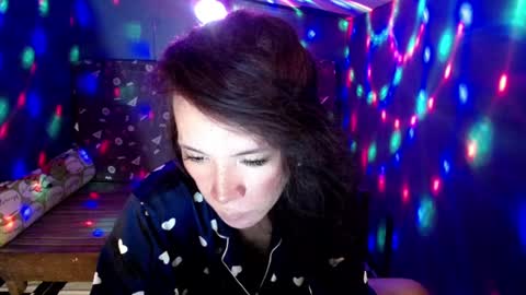 yana online show from 9, 3, 2025