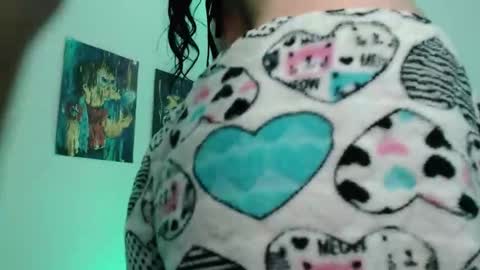 Danielle  online show from 5, 2, 2025