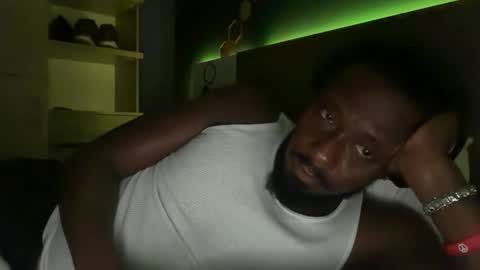 Snapshot of urbandick5 chatting on 4, 3, 2026 urbandick5 online show from 4, 3, 2026