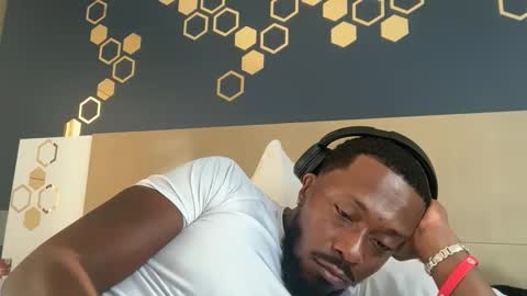 Snapshot of urbandick5 chatting on 4, 3, 2026 urbandick5 online show from 4, 3, 2026