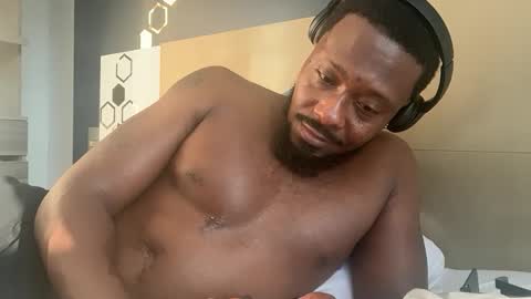 Snapshot of urbandick5 chatting on 7, 3, 2026 urbandick5 online show from 7, 3, 2026