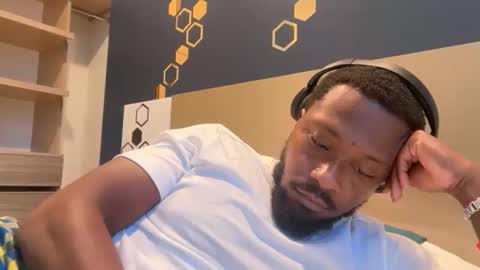 Snapshot of urbandick5 chatting on 13, 3, 2026 urbandick5 online show from 13, 3, 2026