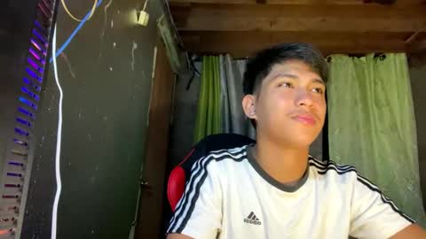 Snapshot of urcuteguy_jhonx chatting on 30, 9, 2025 Dannie online show from 30, 9, 2025