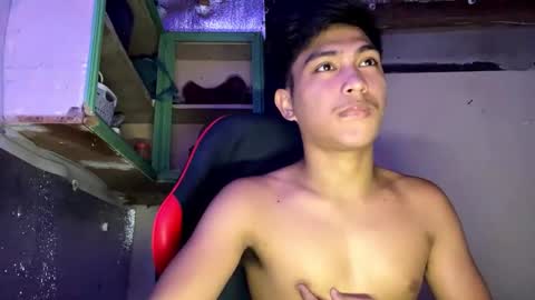 Snapshot of urcuteguy_jhonx chatting on 6, 10, 2025 Dannie online show from 6, 10, 2025