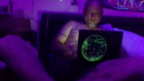 Snapshot of urdaddy875867 chatting on 20, 4, 2026 urdaddy875867 online show from 20, 4, 2026