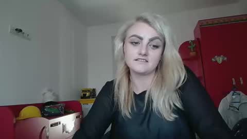 urdesiremuse online show from 5, 12, 2025