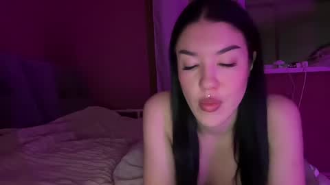 Snapshot of urdevilbaby chatting on 21, 12, 2024 Margo online show from 21, 12, 2024