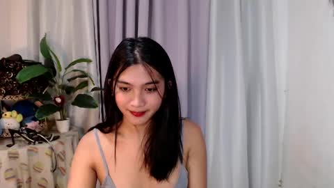 Snapshot of urdreamgirl_ chatting on 1, 2, 2025 Trixie online show from 1, 2, 2025