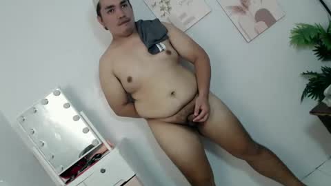 Snapshot of ure_fattytoy143 chatting on 5, 6, 2026 ure_fattytoy143 online show from 5, 6, 2026