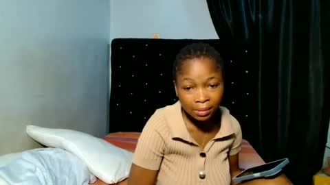 Snapshot of urflirtydoll chatting on 20, 5, 2026 urflirtydoll online show from 20, 5, 2026