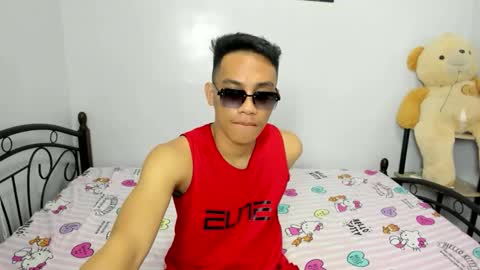 urfucker_vinz online show from 23, 2, 2026