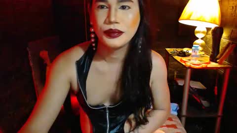 queen norelle online show from 18, 12, 2025