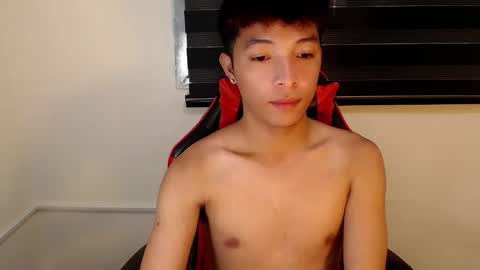 Snapshot of urhotethanxx chatting on 6, 11, 2025 Ethan online show from 6, 11, 2025