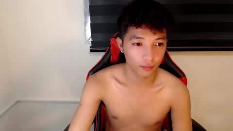 Snapshot of urhotethanxx chatting on 7, 11, 2025 Ethan online show from 7, 11, 2025