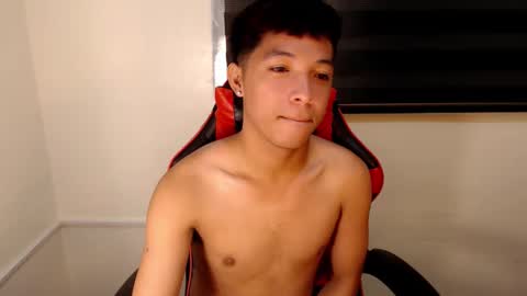 Snapshot of urhotethanxx chatting on 25, 11, 2025 Ethan online show from 25, 11, 2025