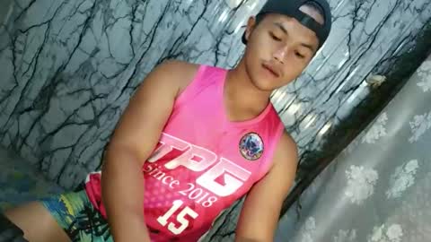 urhotfucker_eric online show from 22, 4, 2026