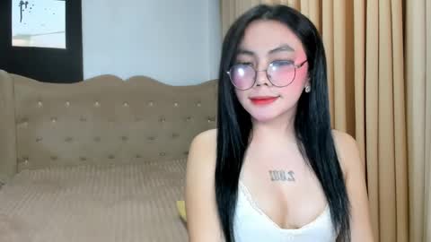 urhotgirl_sexyariela online show from 25, 4, 2026