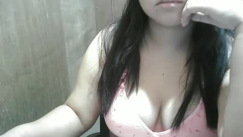 urhotm0m453 online show from 15, 1, 2026