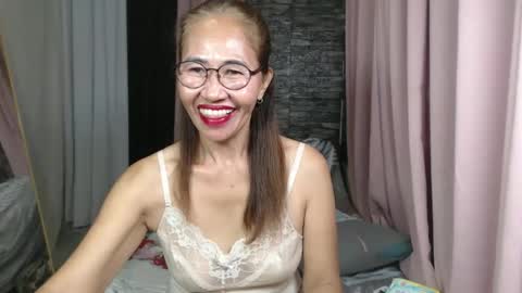 urhotvivian11 online show from 2, 3, 2026