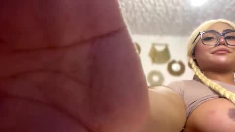 Snapshot of urladyprincessmassivecock chatting on 31, 10, 2025 jhaii online show from 31, 10, 2025