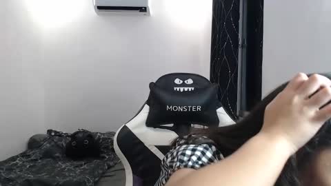 juliana online show from 5, 12, 2025