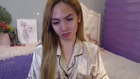 Snapshot of urlovelypinayxxx chatting on 26, 7, 2026 MIYA online show from 26, 7, 2026