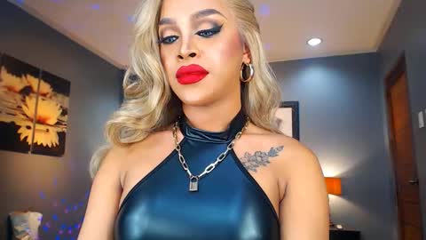 UrMajestyTyra online show from 14, 1, 2025