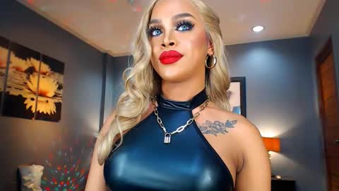 UrMajestyTyra online show from 14, 1, 2025
