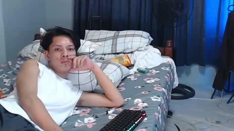 Mel online show from 28, 2, 2025