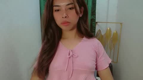 Snapshot of urslutty_jasmine chatting on 17, 4, 2026 jasmine online show from 17, 4, 2026