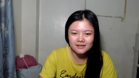 Snapshot of ursweet_lynie chatting on 12, 5, 2026 ursweet_lynie online show from 12, 5, 2026