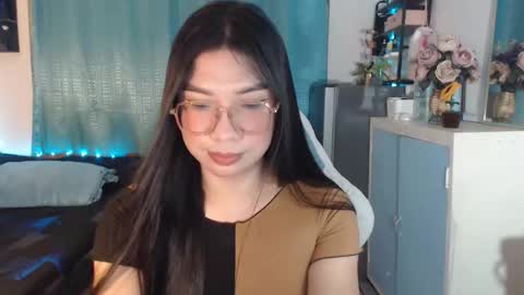 Ashley Kate Mateo Gray online show from 24, 3, 2026
