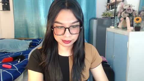 Snapshot of urwetasianprincessxx chatting on 12, 6, 2026 Ashley Kate Mateo Gray online show from 12, 6, 2026