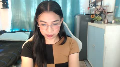 Ashley Kate Mateo Gray online show from 9, 8, 2026