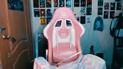 Snapshot of usagi_blush chatting on 2, 10, 2025 Usagi Blush online show from 2, 10, 2025