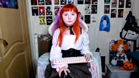 Snapshot of usagi_blush chatting on 3, 10, 2025 Usagi Blush online show from 3, 10, 2025