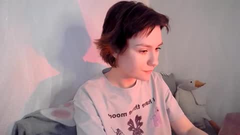 Snapshot of uwujudyosas chatting on 4, 2, 2026 Judy online show from 4, 2, 2026