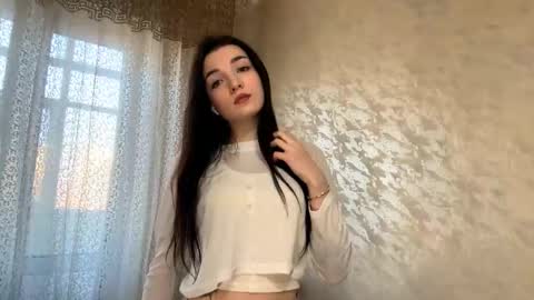 Snapshot of uwun_pinksi chatting on 27, 2, 2026 Lisi online show from 27, 2, 2026