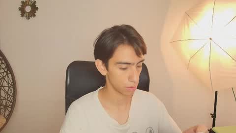 Snapshot of uyukie chatting on 30, 9, 2025 UYUKIE online show from 30, 9, 2025