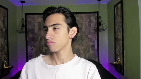 Snapshot of uyukie chatting on 2, 10, 2025 UYUKIE online show from 2, 10, 2025