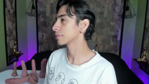 Snapshot of uyukie chatting on 8, 10, 2025 UYUKIE online show from 8, 10, 2025