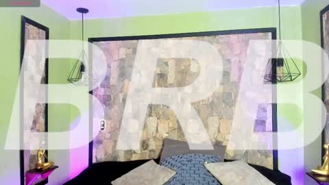 Snapshot of uyukie chatting on 21, 10, 2025 UYUKIE online show from 21, 10, 2025