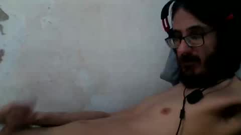 Snapshot of v1n1c1us chatting on 14, 12, 2025 Vinicius online show from 14, 12, 2025