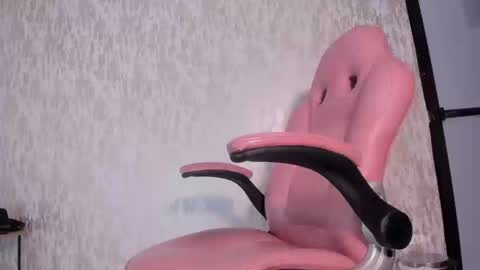        online show from 10, 9, 2025