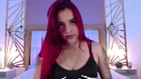Snapshot of vaaleriee_miller_ chatting on 4, 12, 2024 valeriee miller online show from 4, 12, 2024